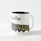 Monarch caterpillar cartoon illustration zweifarbige tasse (VorderseiteRechts)