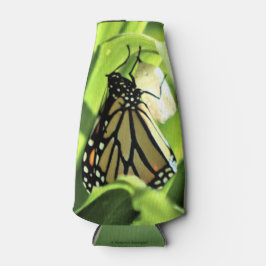 Monarch Emerges in the Gardens Flaschenkühler