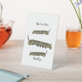 Monarch Raupe Cartoon Sockelschild (In SItu)