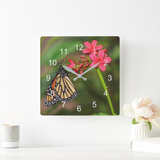Monarch über Penta-Blume Quadratische Wanduhr (Zuhause)