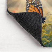 Monarchfalter fliegt einen Drachen Mousepad (Ecke)