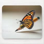 Monarchfalter ruht auf einem Bleistift Mousepad (Vorne)