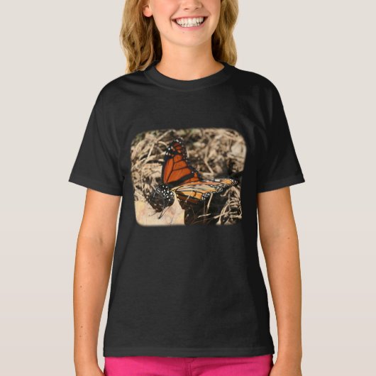 Monarchschmetterling auf der Linken Kinder Naturer T-Shirt (Vorderseite)