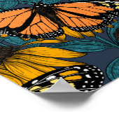 Monarchschmetterling auf gelben Konfektoren Poster (Ecke)