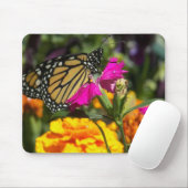 Monarchschmetterling auf rosa Marigold-Mousepad Mousepad (Mit Mouse)