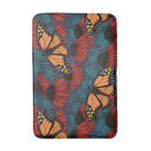 Monarchschmetterling auf roten Konfektoren Badematte (Vorderseite Vertikal)