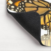 Monarchschmetterling mit ausgebreiteten Flügeln Mousepad (Ecke)