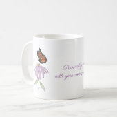 Monarchschmetterling mit Lila Kone-Blume Kaffeetasse (Vorderseite Links)
