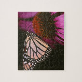 Monarchschmetterling und Lila Blume Puzzle (Vertikal)