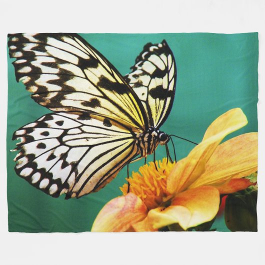 Monarchschmetterling und orangefarbene Blume Fleecedecke (Vorderseite (Horizontal))