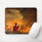 Mönch-Gebet durch einen Buddha Mousepad (Mit Mouse)