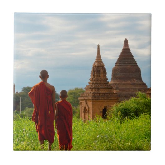 Mönche mit alten Tempeln Fliese (Vorderseite)