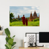 Mönche mit alten Tempeln Poster (Heimbüro)