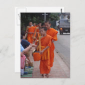 Mönche sammeln Almen in Luang Prabang, Laos- 2 Postkarte (Vorne/Hinten)