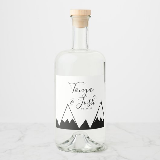 Monchrome Berggipfel Alkoholflaschenetikett (Vorderseite)