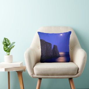 Mond bei Dämmerung   Perce-Felsen Gaspé-Küste Queb Kissen