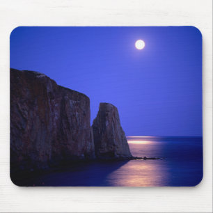 Mond bei Dämmerung Perce Rock Gaspe Küste Quebec Mousepad