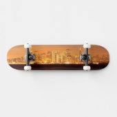 Mond, der über San Francisco an dunstigem Dezember Skateboard (Horizontal)
