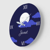 Mond lächeln mit dunklen Wolken Große Wanduhr (Winkel)