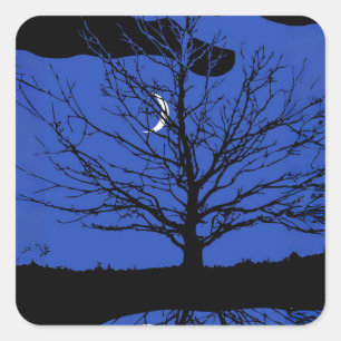 Mond mit Baum, Kobalt Blau, Schwarz und Weiß Quadratischer Aufkleber