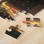 Mond steigt über Stadtmitte New York. Puzzle (Seite)