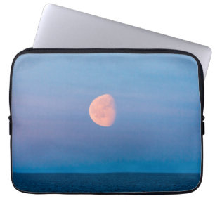 Mond über der Beringsee Russland Ferner Osten Laptopschutzhülle