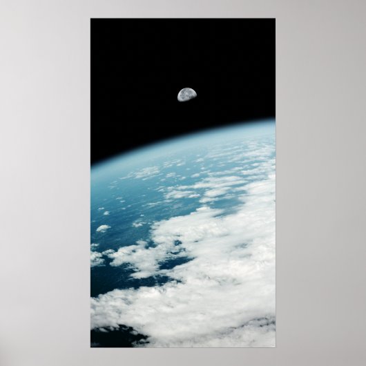 Mond über der Erde Poster (Vorne)