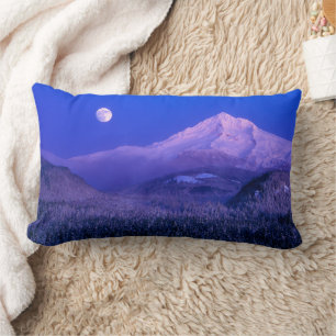 Mondaufgang über dem Mt. Hood Oregon im Winter Lendenkissen