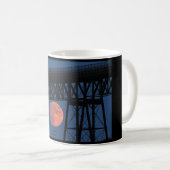 Mondaufstieg unter der Walkway-Brücke Kaffeetasse (VorderseiteRechts)