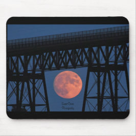 Mondaufstieg unter der Walkway-Brücke Mousepad