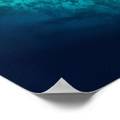 Mondhalbinsel mit Surfern in der Satellitenansicht Poster (Ecke)