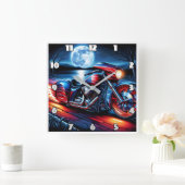 Mondlicht-Fahrt mit fahnengeschmücktem Fahrrad Quadratische Wanduhr (Zuhause)