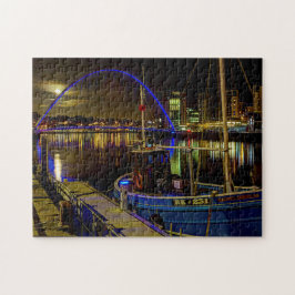 Mondlichthimmel über dem Newcastle Tyne Puzzle