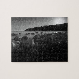 Mondlichtsee Schwarz-Weiß-Foto-Puzzle Puzzle