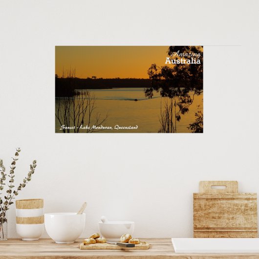 Monduraler Sonnenuntergangssee Poster (Küche)