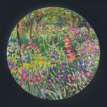 Monet - The Iris Garden at Giverny Pappteller<br><div class="desc">Claude Monets berühmtes Gemälde,  The Iris Garden at Giverny.</div>