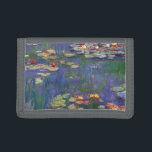 Monet Water Lilies Masterpiece Malerei Tri-fold Geldbeutel<br><div class="desc">Monet Water Lilies - Dieses klassische Monet Gemälde wurde 1916 von Claude Monet gemalt. Es ist Teil seiner berühmten Wasserliliensammlung,  wo er in seinem Garten in Giverney,  Frankreich malt. Ein Meisterwerk.</div>