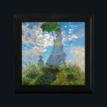 Monet Woman Parasol Impressionismus Schmuckschachtel<br><div class="desc">Claude Monet Impressionismus Meisterwerk - Die Frau mit einem Parosol wurde 1875 vom französischen Impressionisten Claude Monet gemalt. Es zeigt eine Frau mit Sonnenschirm und ein kleines Kind, die Madame Monet und ihr Sohn ist. Dieses impressionistische Gemälde ist eines der berühmten Gemälde Monets, das eine schöne Landschaft mit leuchtend blauem...</div>