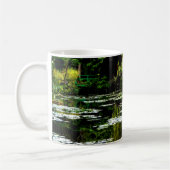 Monets Lily Pond with Willows, Giverny, Frankreich Kaffeetasse (Links)