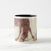 Mongolischer Nomade, der sein Pferd zum Wasser Zweifarbige Tasse (Mittel)