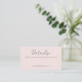Mongram Minimalistisch Misty Rose Hochzeitdetails Visitenkarte (Stehend Vorderseite)