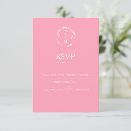 Mongram Pink RSVP Card Hochzeitswebsite (Stehend Vorderseite)