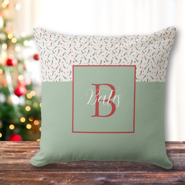 Mongram Red and Light Green Holiday Pattern Kissen (Von Creator hochgeladen)
