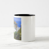 Monhegan Houses Maine von Edward Hopper Zweifarbige Tasse (Mittel)