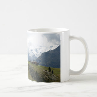 Monica Huen weg Verzögerungsalpe 2008 070 Kaffeetasse