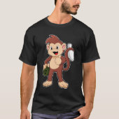Monkey at Bowling with Bowling ball T-Shirt (Vorderseite)