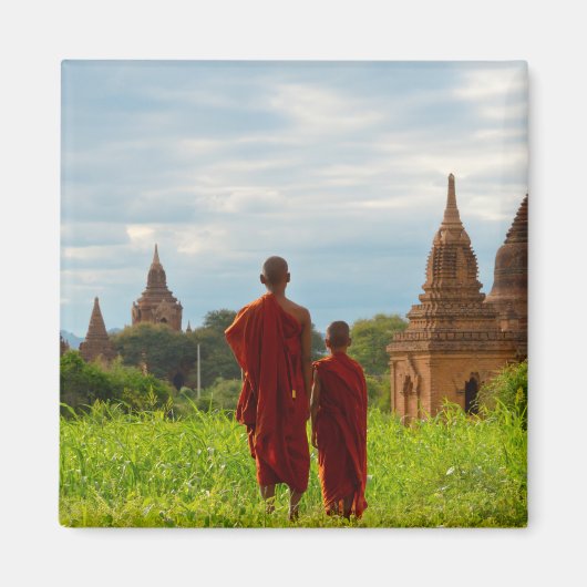 Monks with Ancient Temples Magnet (Vorne)