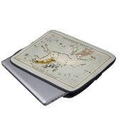 Monoceros, Canis Minor und Atelier Typographique L Laptopschutzhülle (Vorne Knopf)