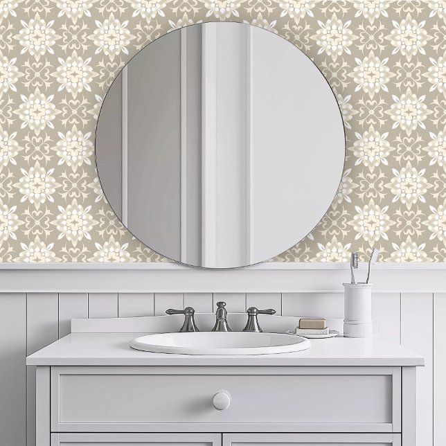 Monochromatisch Khaki Geometric Tapete (Monochromatic Khaki Geometric Wallpaper in a white bathroom.)