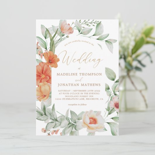 Monochromatische Boho Floral Champagner Gold Hochz Einladung (Stehend Vorderseite)